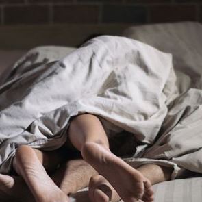 Γιατί βλέπουμε ερωτικά όνειρα και τι σημαίνουν