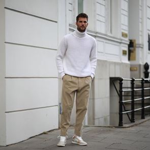 Το παντελόνι που κάθε άντρας χρειάζεται αυτή την εποχή