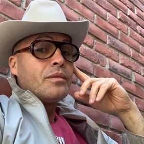 Ο Billy Zane είναι φτυστός ο Marlon Brando στην ταινία Waltzing with Brando