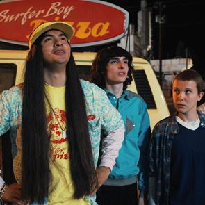 Ο ηθοποιός του Stranger Things που δεν ήξερες ότι είναι &quot;κομμάτια