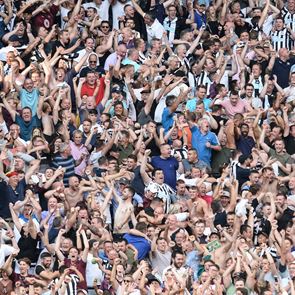 Στη Νιούκαστλ ονειρεύονται τον Messi