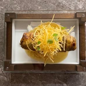 Μία γαστρονομική εμπειρία με αρχή αλλά χωρίς τέλος στη Σαντορίνη