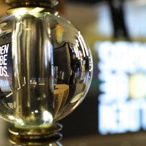 Χρυσές Σφαίρες 2022 χωρίς κόκκινο χαλί και απονομή