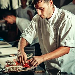 Τα πιο υπερτιμημένα πιάτα που θα φας σε ένα εστιατόριο