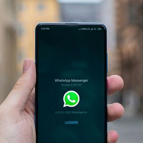 Τι να κάνεις αν χακαριστεί ο λογαριασμός σου στο WhatsApp