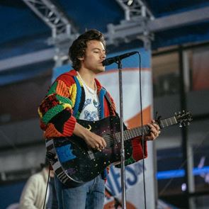 Το cardigan του Harry Styles γίνεται NFT
