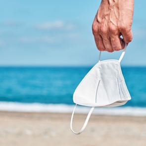 Η υποχρεωτική μάσκα έξω για όλους και τα νέα μέτρα που έρχονται