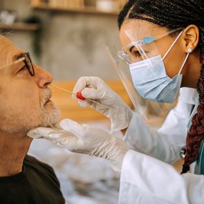 Κορονοϊός: 6.201 νέα κρούσματα