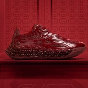 Το κατακόκκινο Cub3d sneaker της Gucci είναι το πιο εντυπωσιακό sneaker που είδαμε τελευταία