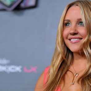 Amanda Bynes, βαδίζοντας στα χνάρια της Britney Spears