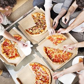 Κι αν το χάρτινο κουτί βλάπτει σοβαρά την υγεία της πίτσας