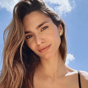 Το καλοκαίρι ταιριάζει τέλεια στην Ηλιάνα Παπαγεωργίου