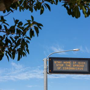 H Αυστραλία μπήκε ξανά στο μάτι της πανδημίας
