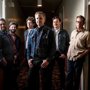 Ένα roadtrip με τους Calexico