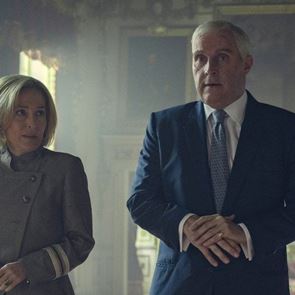 Όσα γνωρίζουμε μέχρι στιγμής για το &#39;σκανδαλώδες&#39; Scoop στο &lt;em>Netflix&lt;/em>