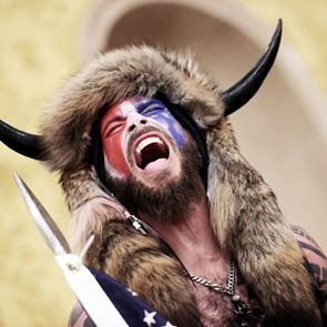 Hoaxes και θεωρίες συνωμοσίας, μία τακτική επιβίωσης