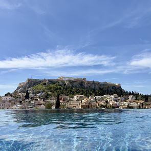 THE DOLLI: "To ομορφότερο ξενοδοχείο στον κόσμο" με υπογραφή PRIX VERSAILLES