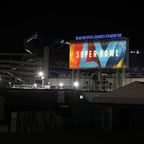 Τα ιλιγγιώδη ποσά πίσω από το φετινό Super Bowl
