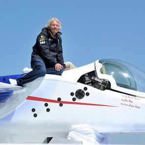 Γιατί ο Richard Branson χάνει τη μάχη του διαστήματος