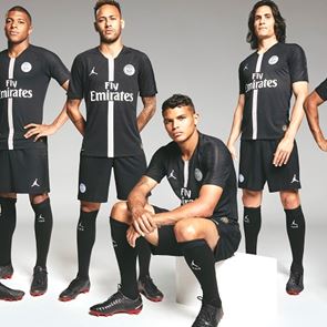 Η απίθανη streetwear συλλογή του Michael Jordan με την Paris St Germain