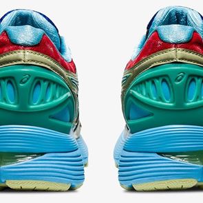 Τα φουτουριστικά νέα sneakers της Asics