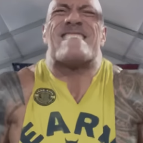 Η εξωφρενική &lt;em>προπόνηση&lt;/em> του The Rock