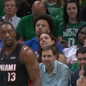 Σε άλλα νέα, ο Κυριάκος Μητσοτάκης πήγε να δει Celtics-Heat