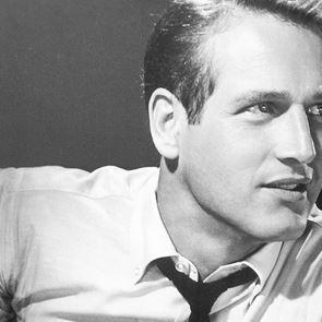 Η πασπαρτού άνεση του λευκού oxford &lt;em>πουκαμίσου&lt;/em>