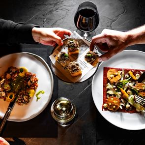 Πού τρώει και πίνει τώρα η Αθήνα