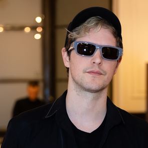 Η Kering Eyewear παρουσίασε τις νέες της συλλογές για την άνοιξη και το καλοκαίρι του 2023