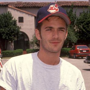 Ο Luke Perry, η νοσταλγία και το coolness των 90s σε φωτογραφίες
