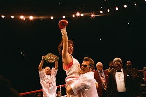 Η Syndey Sweeney ντύθηκε "σέξι δράκος" από την ταινία Shrek