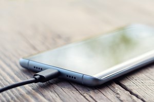 Μια απλή λύση για πολύ γρήγορη φόρτιση στο κινητό σου