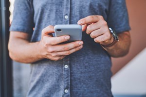 Η 'μαγική γόμα' στο Google Photos θα σώσει τις φωτογραφίες σου