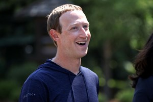 Ο Mark Zuckerberg στο εξής θα εκτρέφει βοοειδή με μπύρα και άλευρα από μακαντέμια