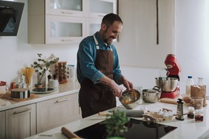 Movember: To viral trend με το μουστάκι που έγινε θεσμός για τα ανδρικά θέματα υγείας