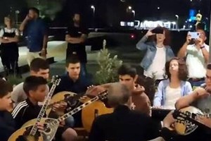 Μια συγκινητική στιγμή για τον Σταύρο Ξαρχάκο