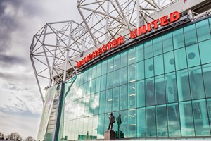 H Μάντσεστερ Γιουνάιτεντ αποχωρεί από το Old Trafford - Το εντυπωσιακό νέο γήπεδο (video)