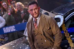 Τι κάνει ο Tom Hardy και μένει σε top φόρμα στα 45 του