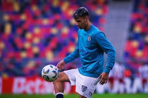 Ο Ολυμπιακός επιμένει στη διεκδίκηση του David Carmo, παρά τα εμπόδια