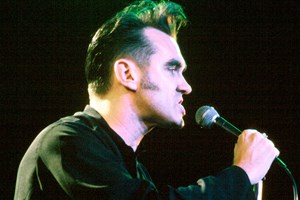 Ο Morrissey 'πάγωσε' την περιοδεία του -Τον απείλησαν ότι 'θα προσπαθήσουν να τον πυροβολήσουν'
