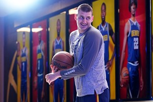 Όλοι αναρωτιούνται γιατί το NBA μετονομάζει το βραβείο MVP σε Michael Jordan Trophy