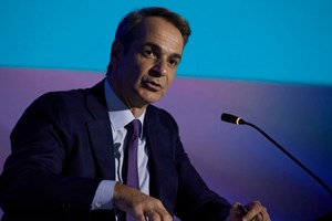 Γιατί ο Σπύρος Παπαδόπουλος πήρε τηλέφωνο τον Κυριάκο Μητσοτάκη στις 11:00 το βράδυ
