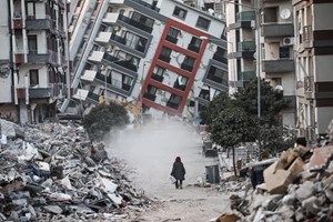 Το συγκλονιστικό video με Ρώσους χειρουργούς τη στιγμή του σεισμού 8,8 Ρίχτερ