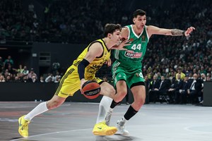 Η στιγμή που ο Σπανούλης παρηγορεί τον Φουρνιέ (video)