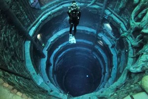 Χωρίς ανάσα για 29 λεπτά και 3 δευτερόλεπτα κάτω απ' το νερό - Ένας δύτης έσπασε όλα τα ρεκόρ