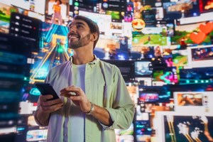 Σχολή για influencers άνοιξε στο Ντουμπάι-πληρώνει μετά την εγγραφή