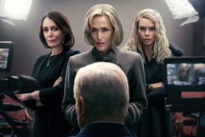 Τι είναι αλήθεια και τι ψέμα στο Scoop του Netflix