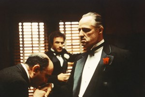 Ωδή στα καλοκαιρινά κοστούμια του Michael Corleone, 50 χρόνια μετά