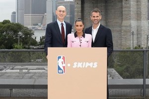 H εξήγηση πίσω από τα χρωματιστά παρκέ στο NBA